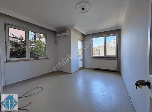 SEYRANTEPE YEŞİLCE MAHALLESİNDE ANA CADDE ÜZERİNDE 3+1 2 BALKON