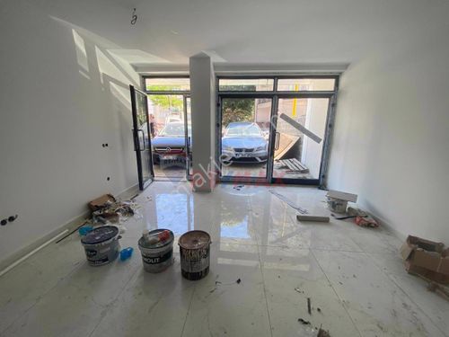 Remax Ashill'den Üsküdar Sultantepe Ana Cadde Üzerinde 140 m2 Dükkan