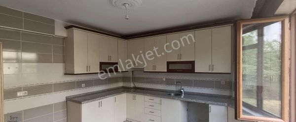 EMEK ERTAŞ CAD. YAKINI KİRALIK 2+1 DAİRE