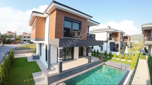 Dalaman Kargınkürü 4+1 lüx havuzlu müstakil site içerisinde villa satılık