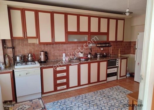 KEMALPAŞANIN MERKEZİNDE SATILIK DAİRE DOĞALGAZLI  4+1 ÇINAR KÖYÜ MEVKİİNDE