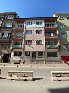  ANKA GAYRİMENKUL'DEN ESKİBAĞLAR'DA KİRALIK 2+1 DAİRE