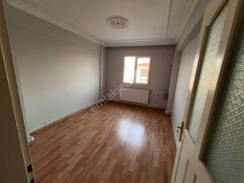 Ertuğrul mahallesinde doğalgazlı kiralık daire 