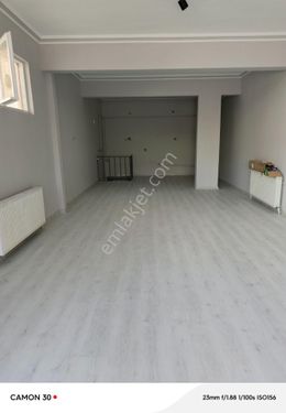  SANATORYUM CADDESİ ÜZERİNDE 130 M2 İŞYERİ + ÖN BAHÇE KULLANIMLI YAPILI