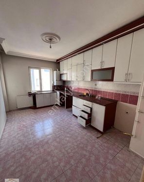 🏡HAKAN EMLAK’TAN İLİMYAYMA CİVARINDA KİRALIK 4+1 FIRSAT DAİRE🏡