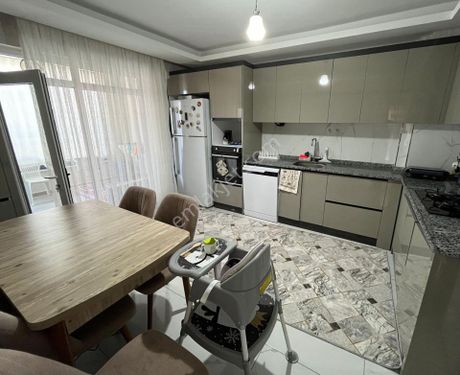  KUMKÖPRÜ CADDESİNE AKÇAKONAK AVM KARŞISI 3+1 ARAKAT LÜX DAİRE