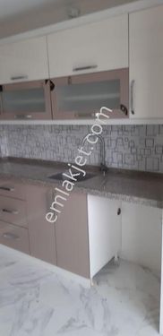  KARAÇAYIR MH.DE 3. KAT, GÜNEY BATI CEPHELİ 2+1 KİRALIK DAİRE