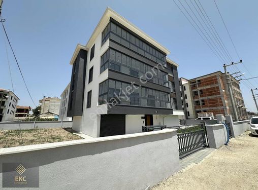 (EKC) AŞAĞISÖĞÜTÖNÜ MAH. GİYİNME ODALI 200m2 4+1 DAİRE