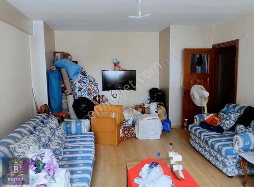 BEŞTAŞTAN BAHÇELİEVLERDE ASANSÖR YOK 3+1 SATILIK FIRSAT DAİRE