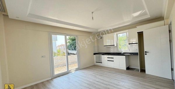 ORTACA EMLAK DÜNYASINDAN SATILIK 1+1 DAİRE