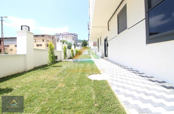 YAŞAM EMLAK'TAN N.FAZIL'DA KULLANIŞLI 5+1 SATILIK DUBLEKS DAİRE