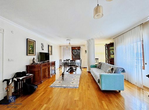 ACIBADEM DE ÖNÜ AÇIK BAKIMLI BİNA DA 2+1 80 M2 SATILIK DAİRE