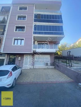 SATILIK ÇOK GENİŞ VE FERAH 4+1 DAİRE