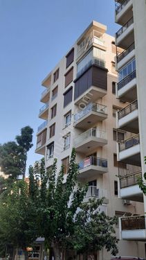 Alsancak'da, İzmir Fuarı Karşısı... Eşyalı, Kiralık 3+1...