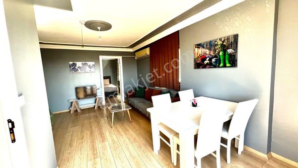  PENDİKTE GÜZELYALI MAHALLESİ E-5 KENARI LÜX DAİRE