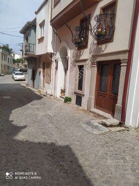 AYVALIK ZEKİ BEY MH DA SATLİK RUM EVİ 