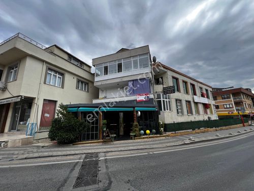  ÜSKÜDAR BULGURLU CADDESİ ÜZERİ 2+1 SATILIK DAİRE