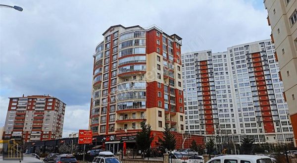 K.S.DEN BATIKENT ÇAKIRLAR MERKEZDE ARA KAT 4+1 KİRALIK DAİRE