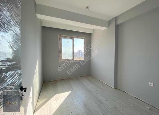 EMR'DEN ÇINARLI MEZARLIĞI YANI 1+1 LÜKS SATILIK DAİRE