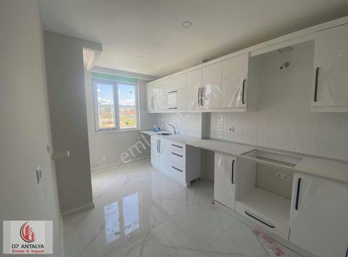 HABİBLER 2+1 CADDE ÜZERİ SATILIK DAİRE