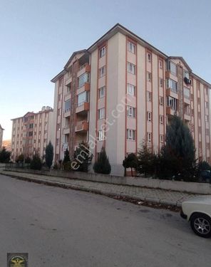 ISPARTA MERKEZ VATAN MAHALLESİNDE GENİŞ SATILIK DAİRE