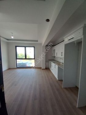 KONAK EMLAKTAN ATAKUMDA SATILIK DAİRE 