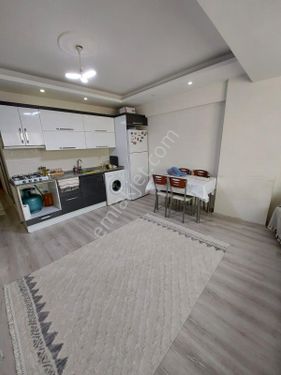 ADLİYE YANI GENİŞ 1+1 SATILIK DAİRE 