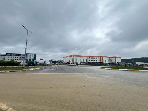  DİLOVASI KOBİ OSB'DE KOTLU 10.000 M2 SATILIK ARSA