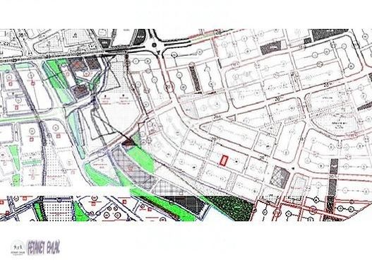 FETANET EMLAKTAN GESİ İLDEM 1 TRAMVAY DURAĞI KARŞISINDA TEMİZ