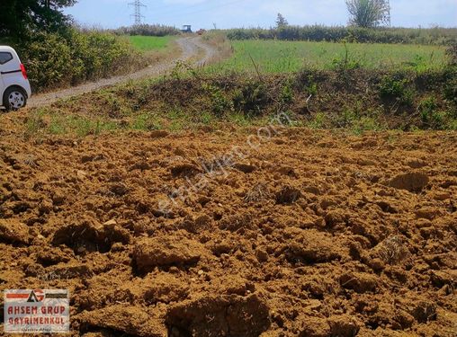 ADAPAZARI ÖRENTEPE'DE YERLEŞİM YERİNE YAKIN 677 M2 SATILIK ARSA!