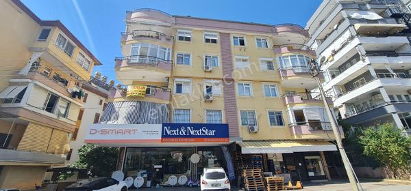 ALANYA MERKEZDE 3 ODA 1 SALON AYRI MUTFAKLI ASANSÖRLÜ OTOPARKLI KİRALIK DAİRE 