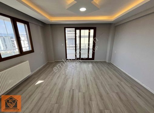 YEDİEYLÜL'DE SATILIK 2+1 ARAKAT ÇİFT CEPHE SIFIR DAİRE D.GAZLI