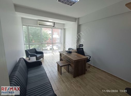 EYÜP SULTAN TOPÇULAR CADDESİNDE KİRALIK 110M2 DUBLEKS OFİS