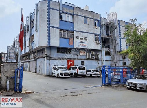 REMAX PARTNER'DEN TOPÇULAR SANAYİDE SATILIK 320 M² İŞYERİ