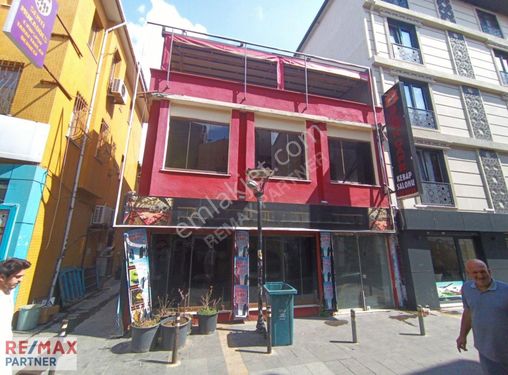 Eyüpsultan Çarşı içinde kiralık 200 m² Komple Ticari Bina