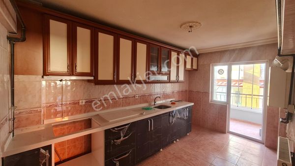 MAREŞAL ÇAKMAK MAHALLESİNDE 3+1 BAĞIMSIZ ASANSÖRLÜ FUL YAPILI ARA KATTA KİRALIIK DAİRE