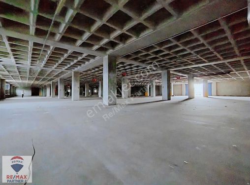 ESENYURT KIRAÇ'TA KİRALIK 5.500m2 ANTREPO