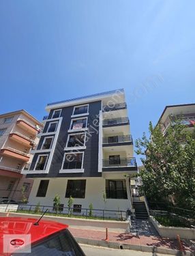 ÇANKAYA BECERİKLİ SOKAKTA KOT 1 BAHÇE ÇIKIŞLI 0 DAİRE