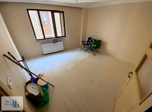 MST EMLAK TAN KARADOLAP TA KİRALIK 2+1 70m2 DAİRE