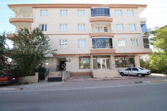  AKSARAY NAKKAŞ MAHALLESİ'NDE KİRALIK 3+1 DAİRE