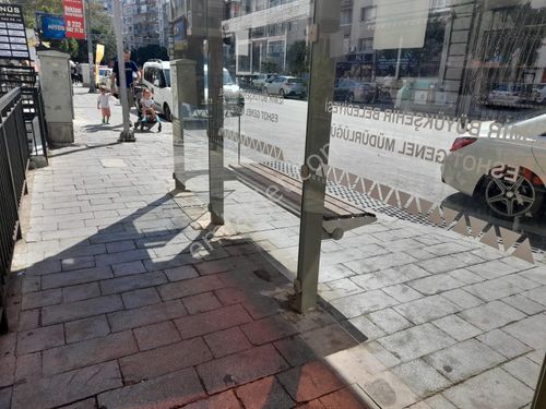  İNÖNÜ METRO YAKINI MEVKİ YERDE DOĞAL GAZLI ASANSÖRLÜ İÇİ YAPILI