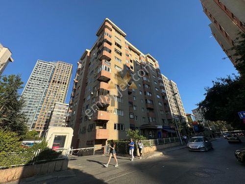  ATATÜRK CADDESİNE 2.BİNADA METRO'YA YAKIN 150m2 3+1 BALKONLU