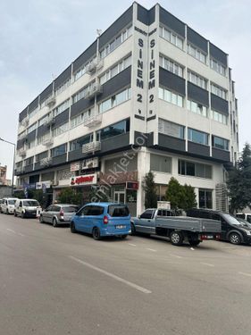  Adliyeye Yakın Bakımlı Asansörlü Otoparklı 1+1 Kiralık Ofis