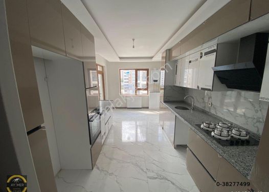 SARAY MERKEZ'DE 4+1 SIFIR LÜKS SATILIK DAİRE