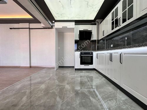 2+1 SIFIR KAT KONUMUNDA BALKONLU LÜKS YAPILI MENDERES TE SATILIK DAİRE 