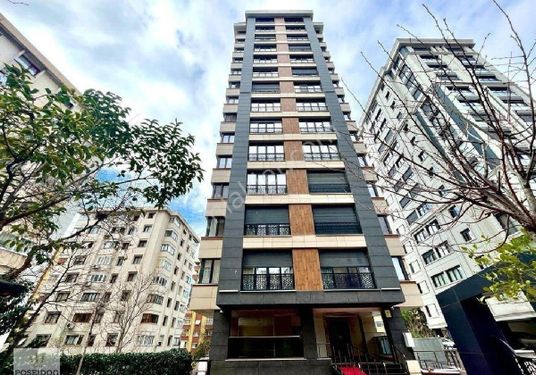 KADIKÖY KOZYATAĞI İSKANLI  YENİ  BİNA 145  M2  EBEVEYN BANYOLU BALKONLU  GENİŞ SATILIK 3+1