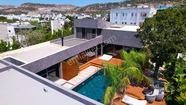 Bodrum Gümüşlük’te Özel Tasarım 4+1, Müstakil Havuzlu ve Jakuzili Villa