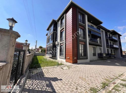 ADAPAZARI TUZLA MAHALLEDİNDE 2+1 GENİŞ FERAH YATIRIMLIK DAİRE