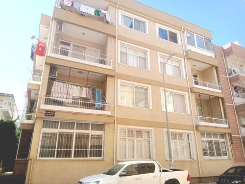  SÜLEYMANİYE MAHALLESİNDE BELEDİYE EVLERİNDE ZEMİN KAT DOĞALGAZLI TEMİZ SATILIK DAİRE