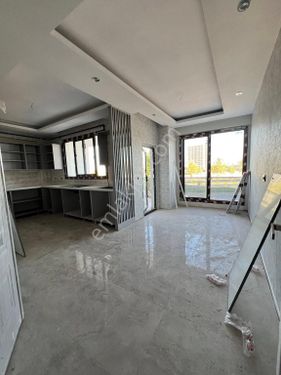 75 CADDE ÜZERİ ULTRA LÜKS 3+1 DAİRE